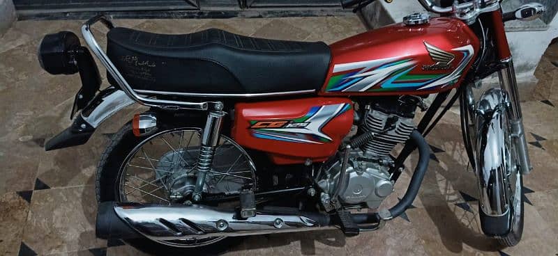 Honda 125 New Baik 6000km drive 2