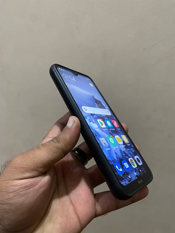 Redmi 8 6/64GB dual sim official approved 6