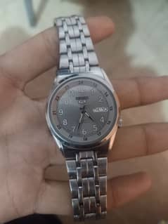 Seiko 5 automatic watch for sale,03315138935 contact on WhatsApp.