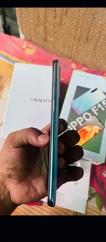 oppo f15 3