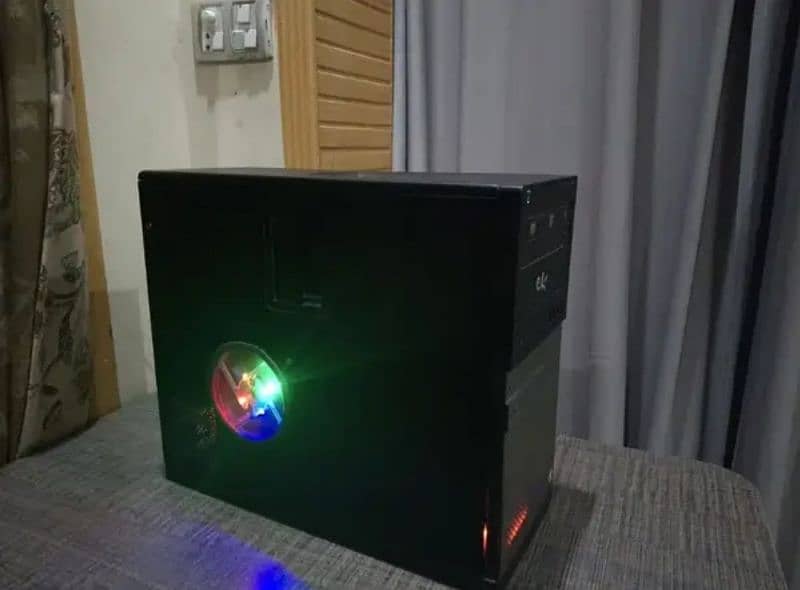 Core i7 4 Gen gaming PC for sale with monitor 3