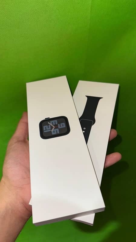 Apple watch SE 2nd Gen Non Active 0