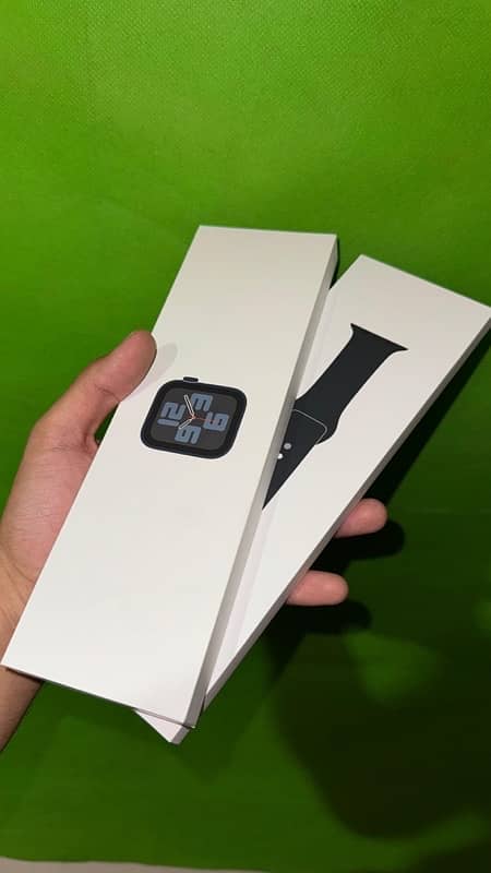 Apple watch SE 2nd Gen Non Active 3