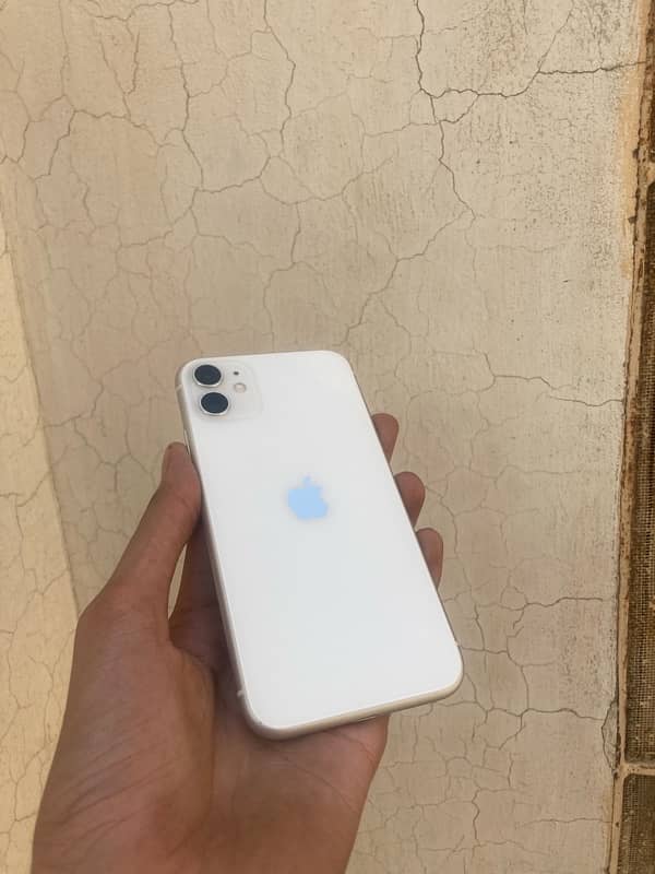 I PHONE 11 128 GB DUAL SIM PTA PAID 7