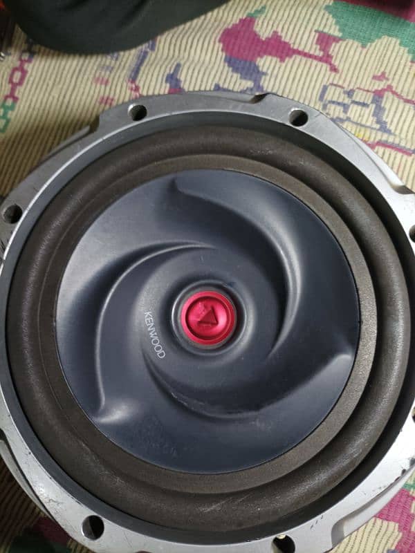 Kenwood Woofer 1