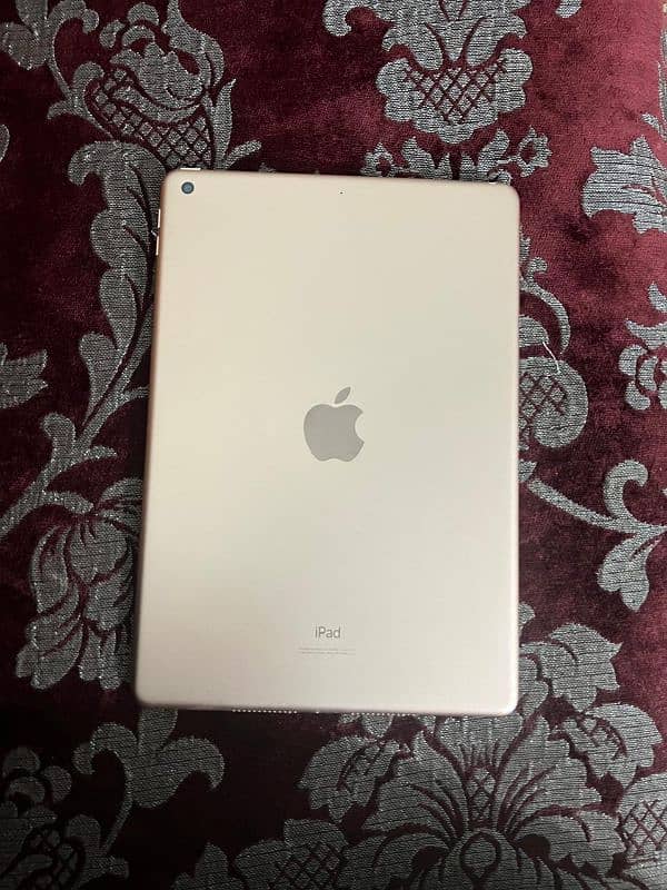 ipad 8gen rose gold (128gb) 3