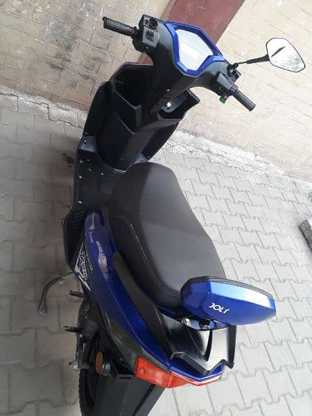 Electric Scooty for Sale 2