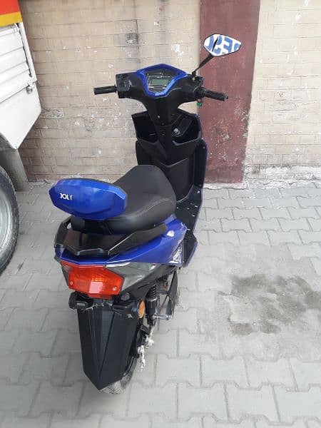 Electric Scooty for Sale 4