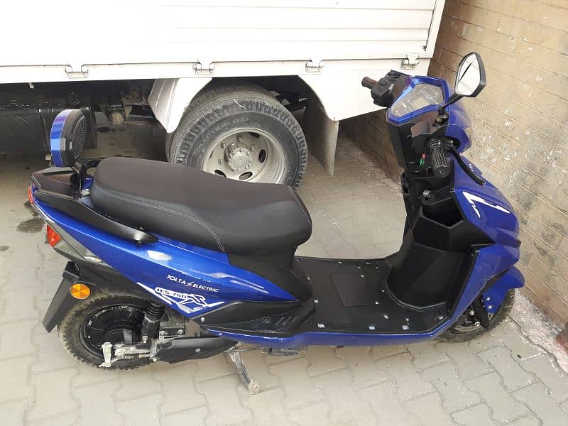 Electric Scooty for Sale 5