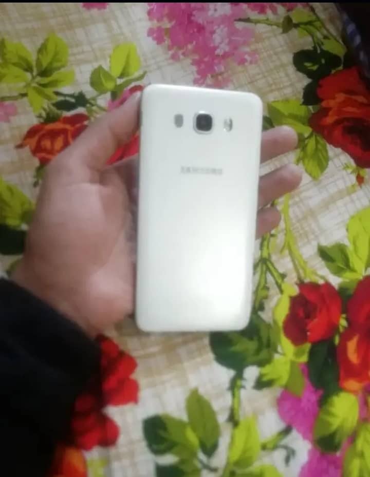 Samsung j7 10 1