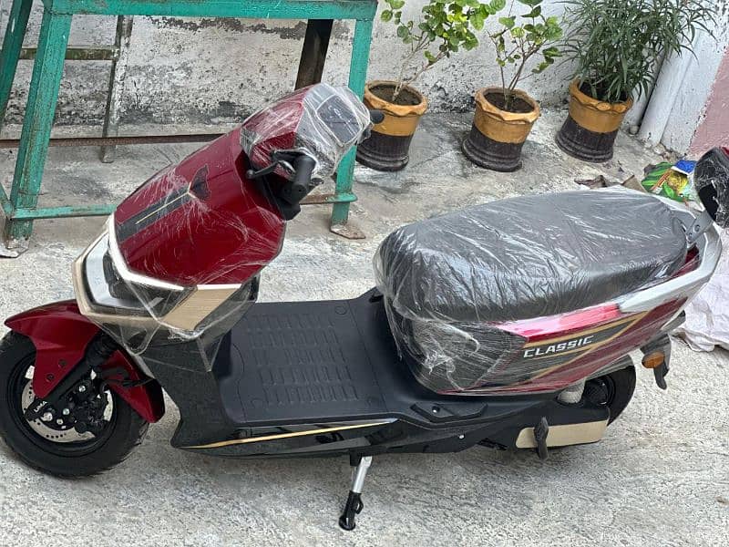 Lima electric scooter very good condition 6