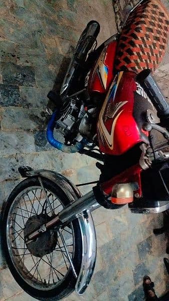 RED HONDA 125 CC BIKE VVIP CONDITION 3