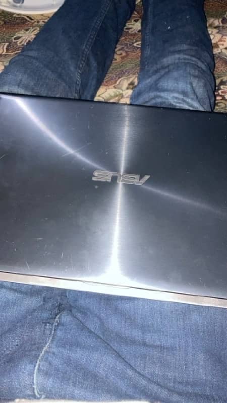 ASUS i3 (2nd Gen) 7