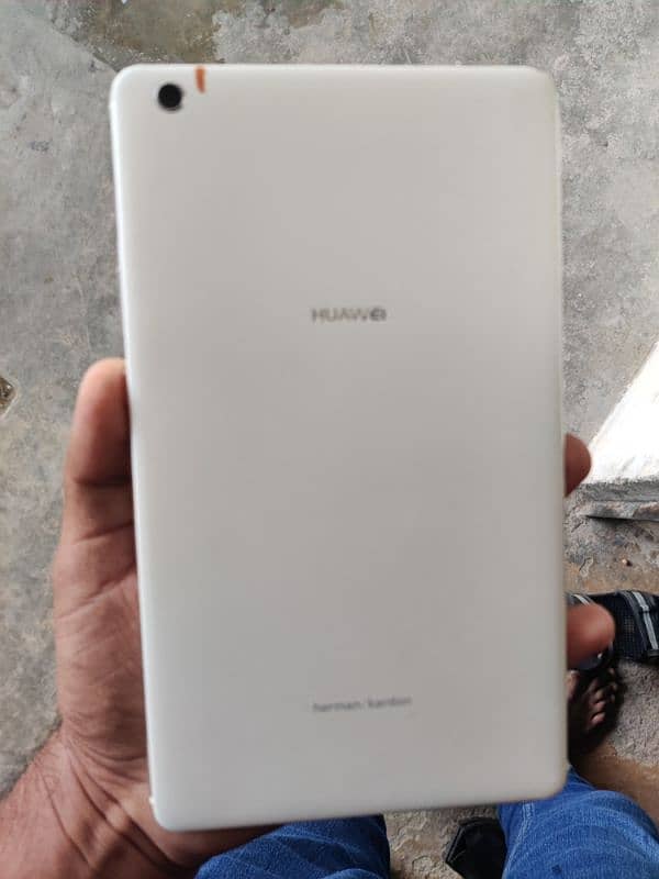 HUAWEI TAB IN JANIUN CONDITION 2