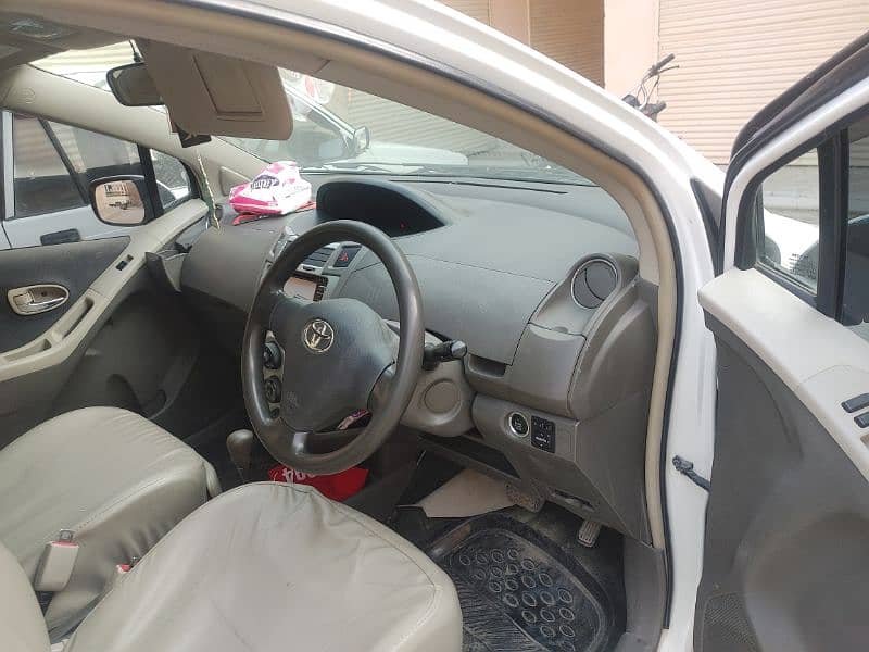 Toyota Vitz 2010 4