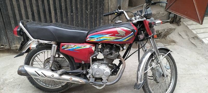 Honda cg125 2019 good condition first hand owner 1