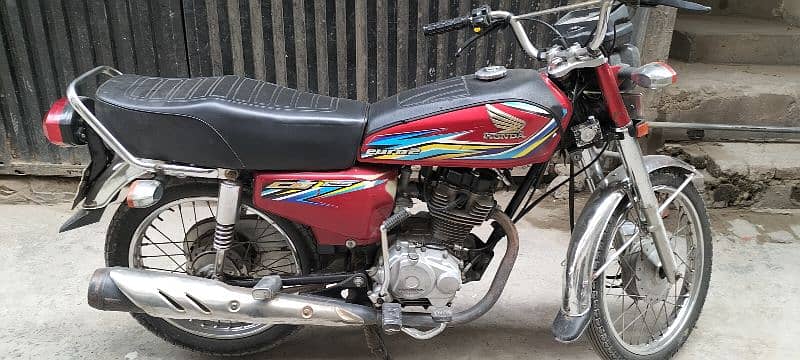 Honda cg125 2019 good condition first hand owner 5