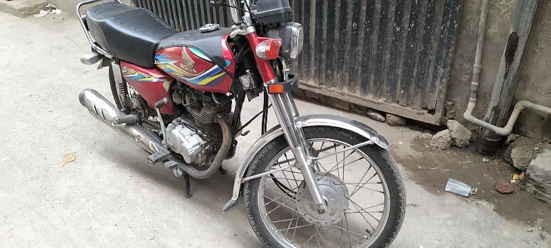 Honda cg125 2019 good condition first hand owner 6