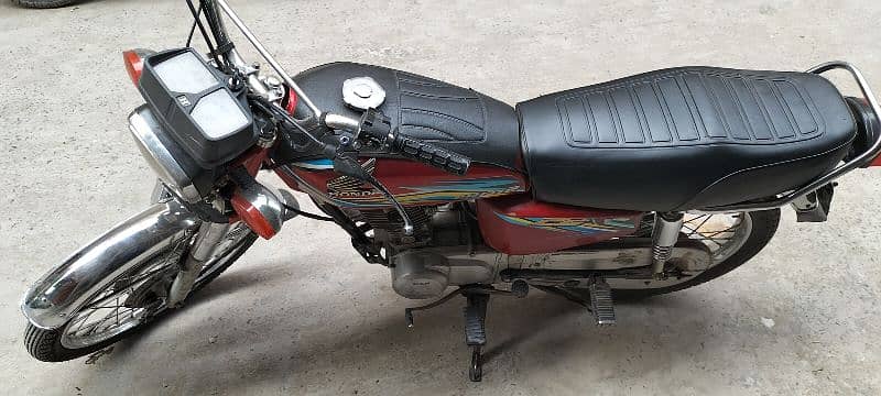 Honda cg125 2019 good condition first hand owner 8