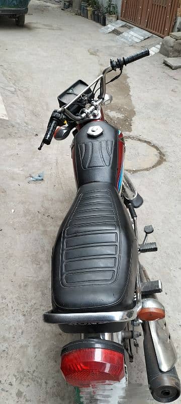 Honda cg125 2019 good condition first hand owner 9