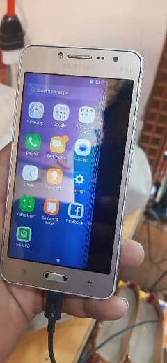 samsung grand prime 2gb 8gb gud conditions 0