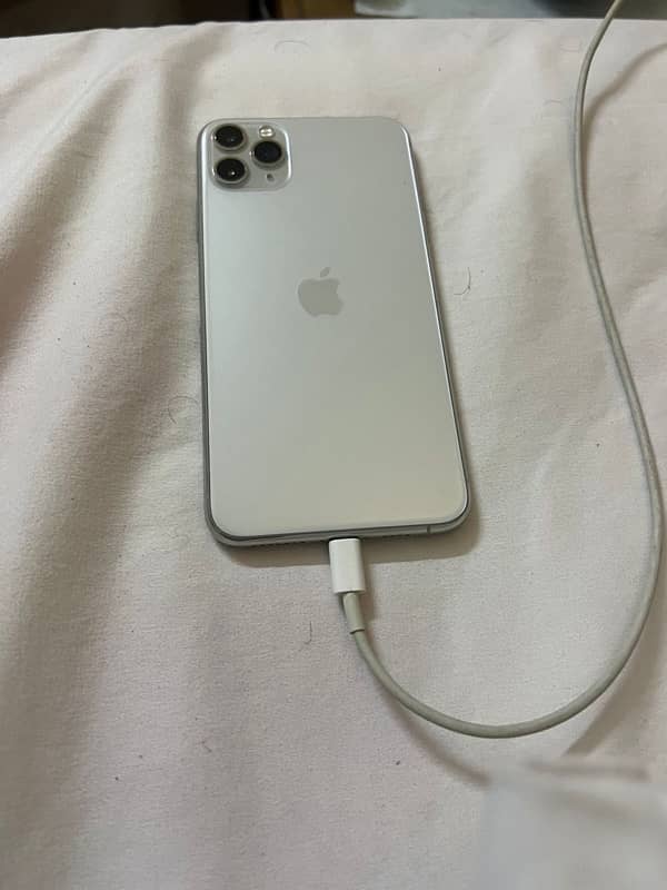 Iphone 11 pro Max 1