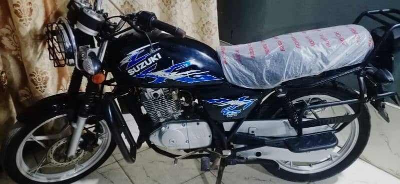 Suzuki Gs 150 SE 2018 model exellent condition perfect engine 4