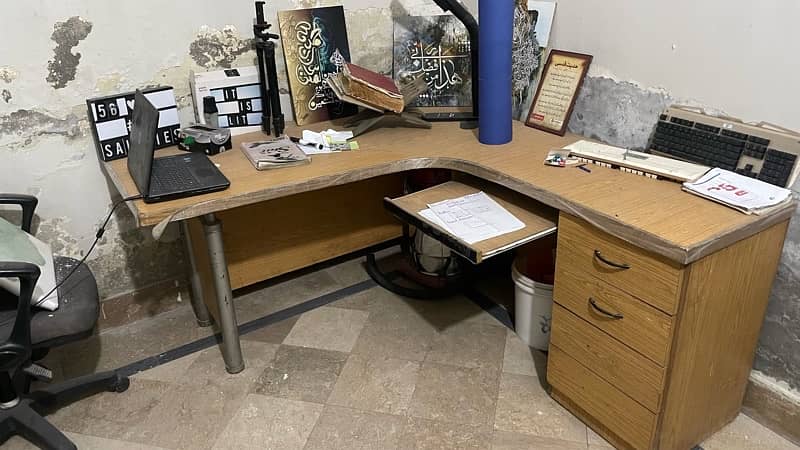 Large Corner tabel , corner office table , study table 2