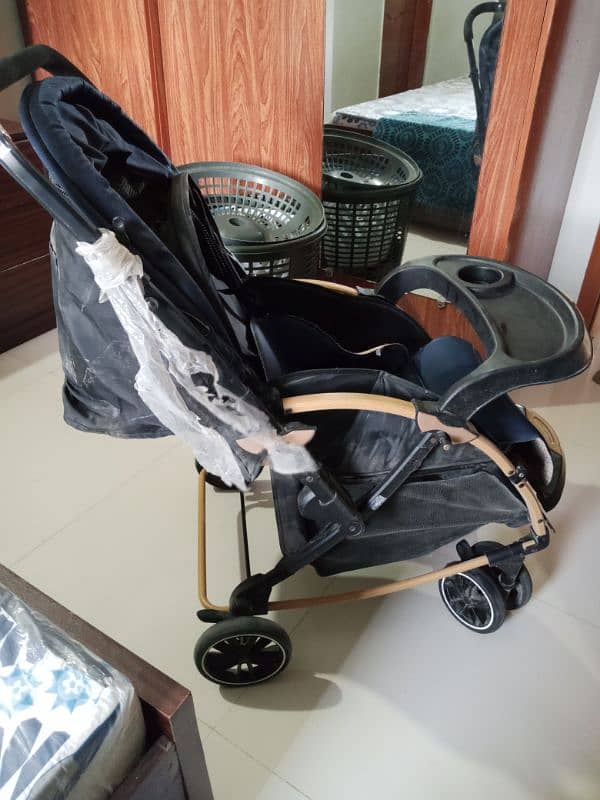 Stroller in excellent condition 1