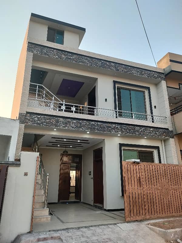 BRAND NEW HOUSE FOR SALE 1.5 STOREY SECTOR D PGSHS 32