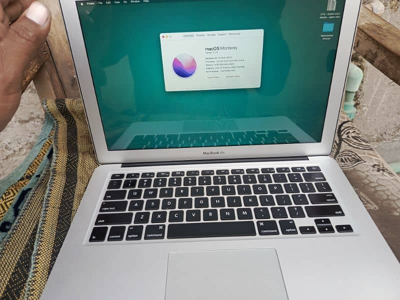 Apple Mac Book Air 2017 5