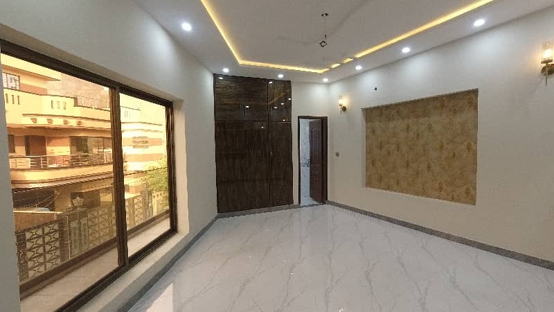 Centrally Located House In Al Hafeez Gardens Is Available For Sale 15