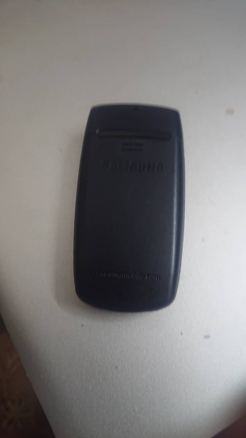 Samsung C270 2