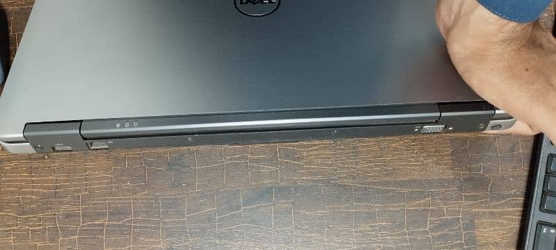 Dell Latitude e6540 Excellent Condition with charger 1