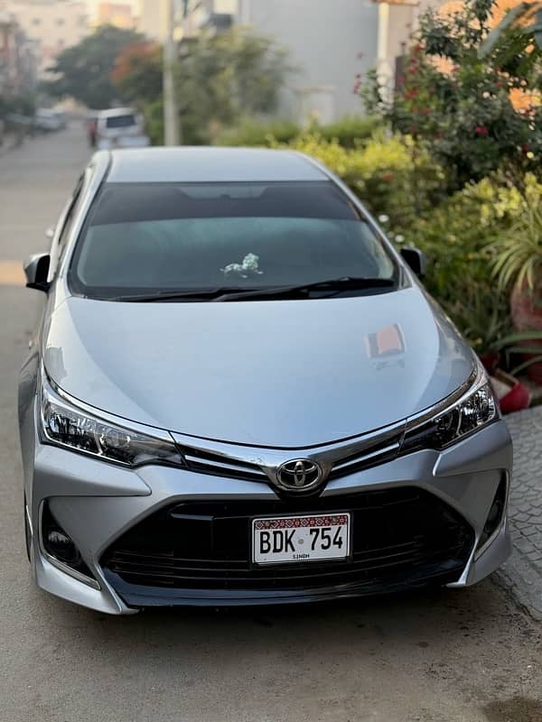 Toyota Corolla GLI 2015 AUTOMATIC FACELIFT 1