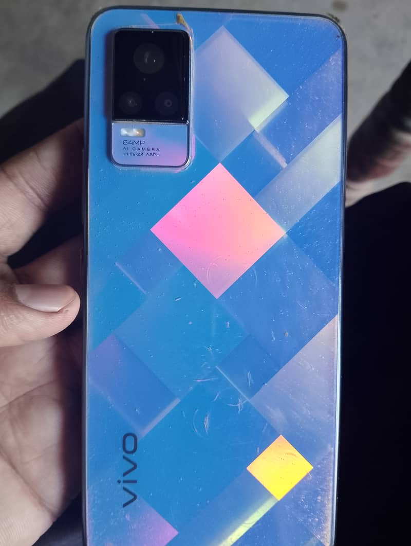 vivo v21e condition 10/10 original chargar daba  one hunded use 0