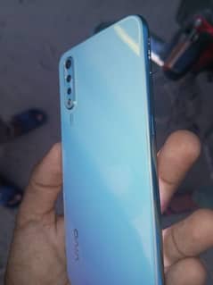 vivo s1  box ni h