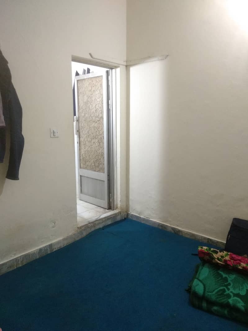 Room for Rent in Civic Center near Gulberg Greens 4