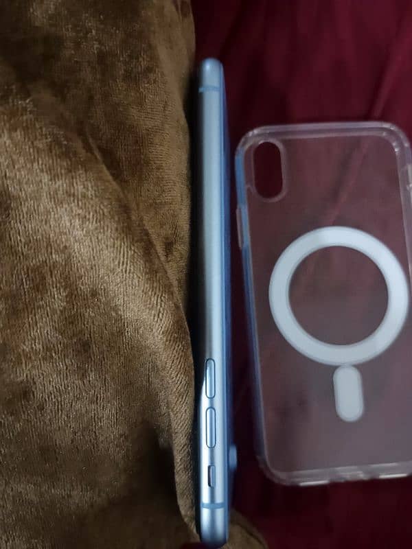 Apple Iphone XR*Non PTA Approved* 4