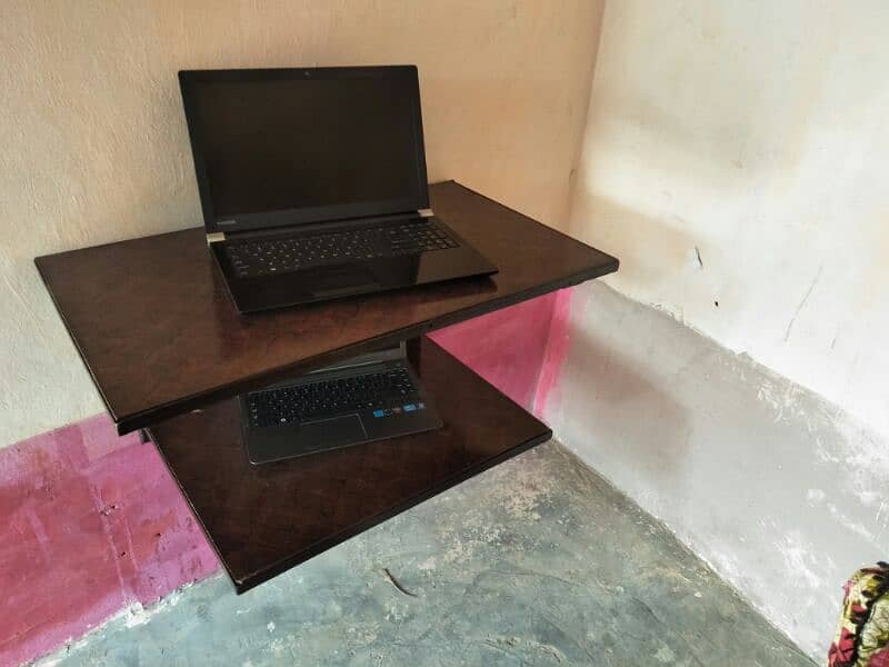 Laptop Wall Table 3