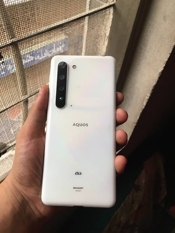 Aquos r5G Official PTA 4