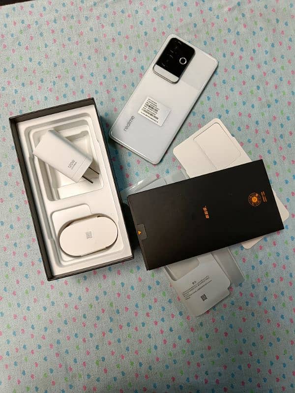 RealMe GT6 Box pack brand new 1