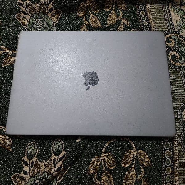 MacBook M1 pro for sale 3