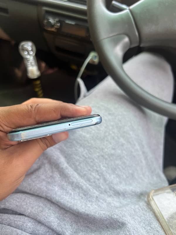 vivo y33s 10/10 condition 3