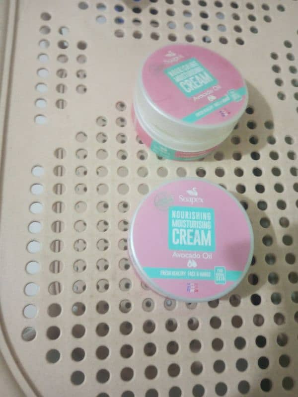 SOAPEX MOISTURISING CREAM 1