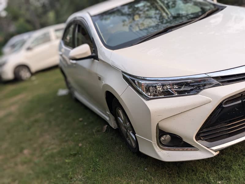 Toyota Corolla Altis 2017 1