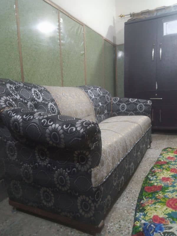 3-Seater Sofa for Sale - Good Condition 1