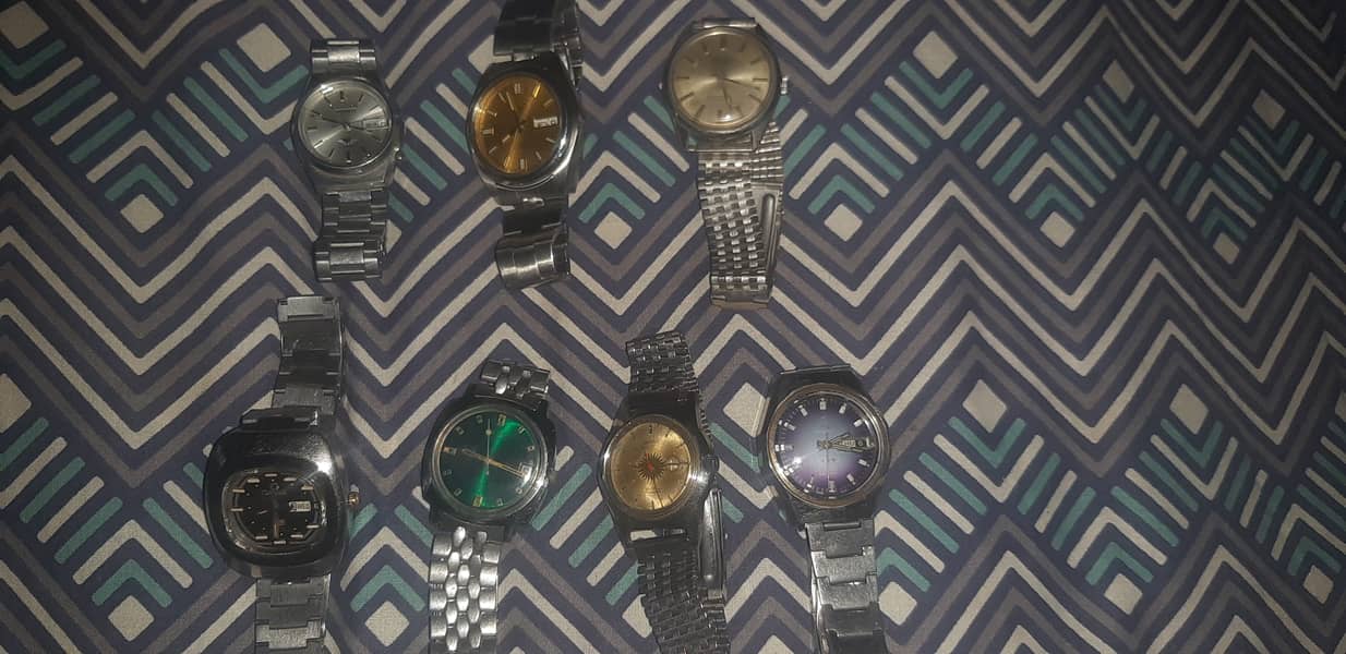 Vintage watches of Famous world brands  Omax ,Citizen Seiko5 automatic 11