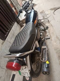 Honda 125 need for money