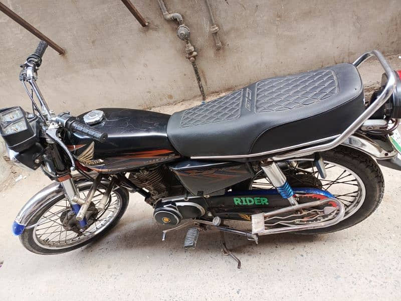 Honda 125 need for money 4